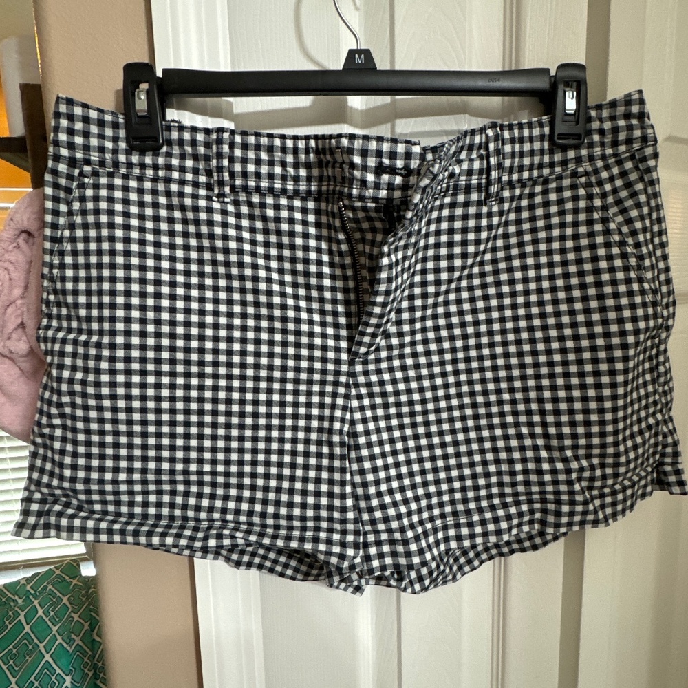 Gap shorts
